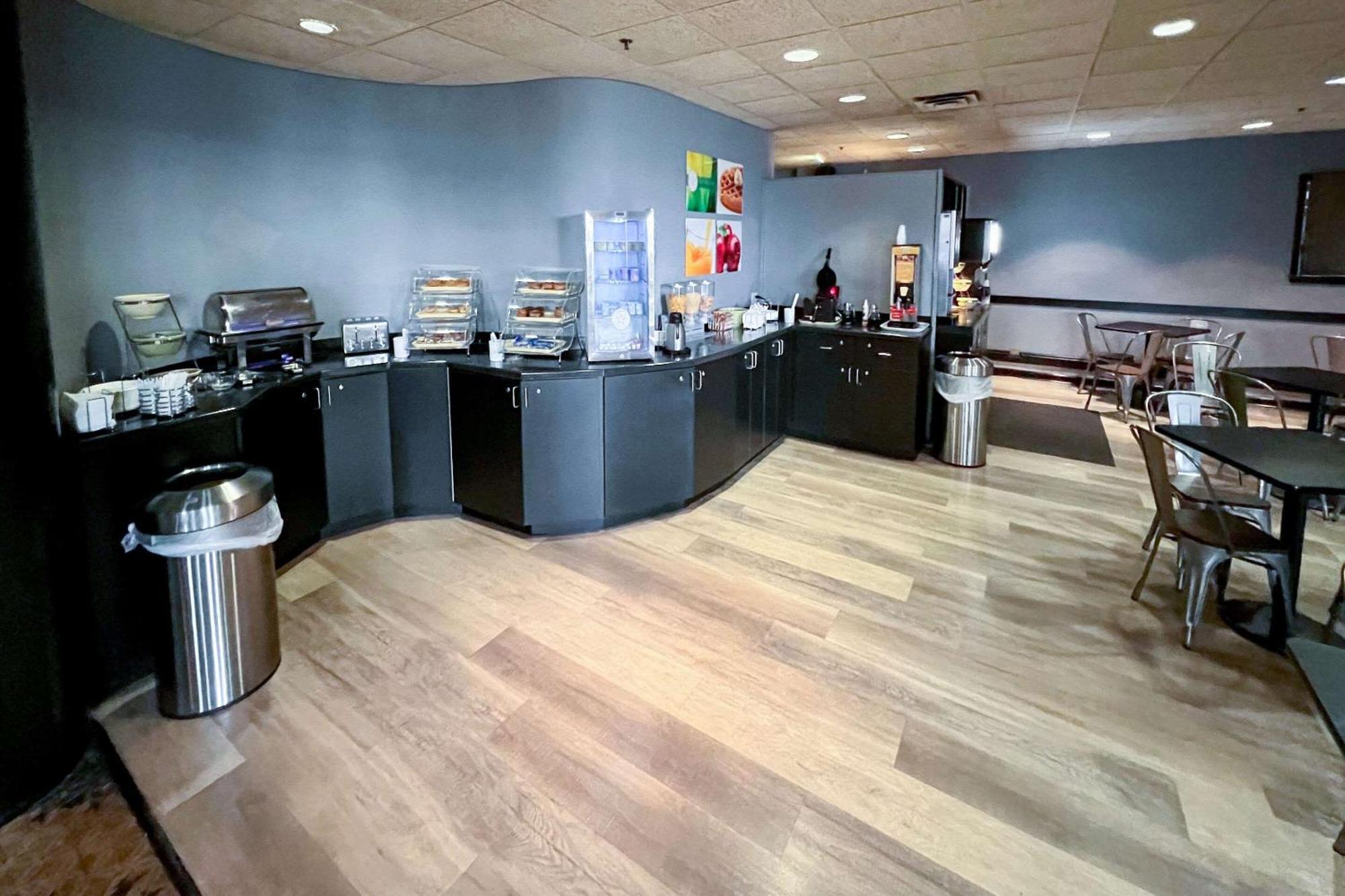Quality Inn & Suites Orland Park - Chicago المظهر الخارجي الصورة