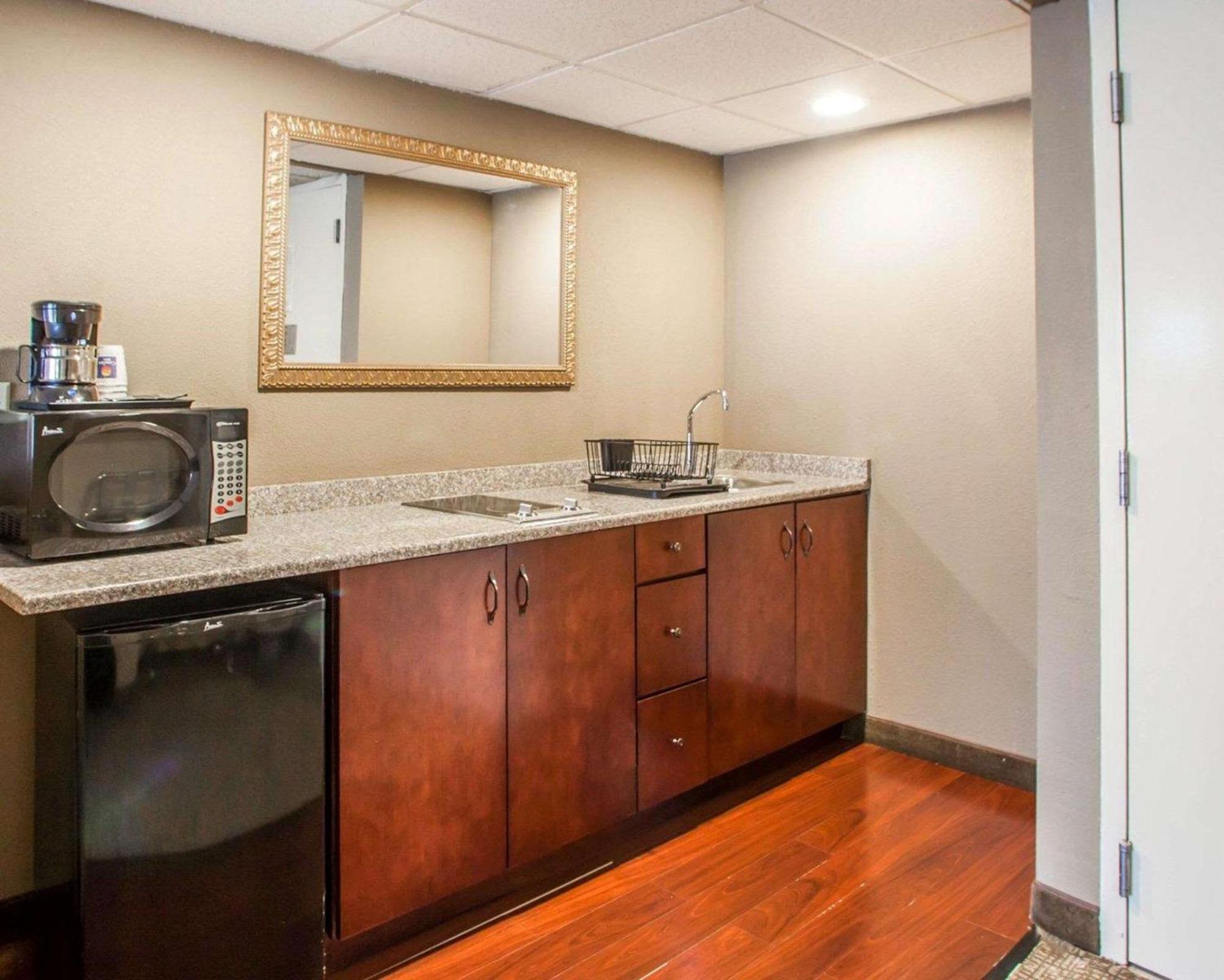 Quality Inn & Suites Orland Park - Chicago المظهر الخارجي الصورة